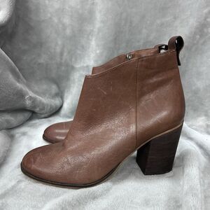 BP. Women's Brown Leather BPLANCE-LEA Chelsea Booties Size 10.5 western fall